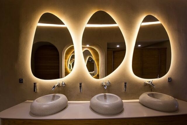 Sometimes round or rectangle doesn’t cut it. 
Have a shape in mind? 
We can turn it into a LED Mirror 🇦🇺